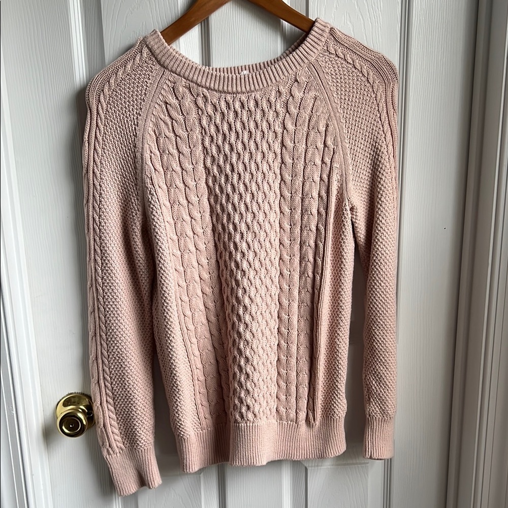 GAP Factory Pink Cable Knit Crew Neck Sweater size Small Petite